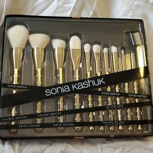 Sonia Kashuk limited edition brushes